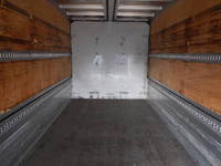 いすゞフォワードアルミウイング中型（4t）[写真40]