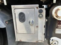 三菱ふそうキャンターガッツダブルキャブ（Wキャブ）小型（2t・3t）[写真13]