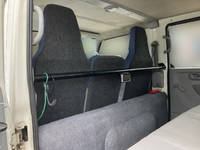 三菱ふそうキャンターガッツダブルキャブ（Wキャブ）小型（2t・3t）[写真31]