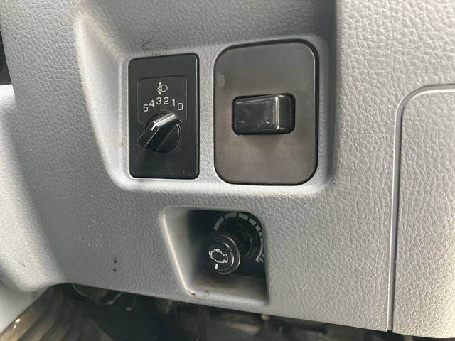 三菱ふそうキャンターガッツダブルキャブ（Wキャブ）小型（2t・3t）[写真36]