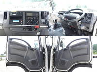 いすゞエルフ冷凍車（冷蔵車）小型（2t・3t）[写真18]