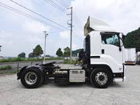 いすゞギガトレーラーヘッド（トラクターヘッド）大型（10t）[写真06]