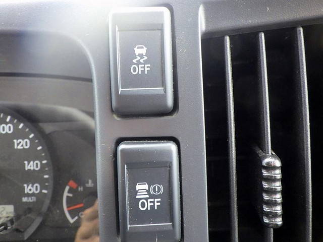 いすゞエルフアルミブロック小型（2t・3t）[写真21]