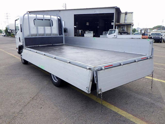 いすゞエルフアルミブロック小型（2t・3t）[写真24]