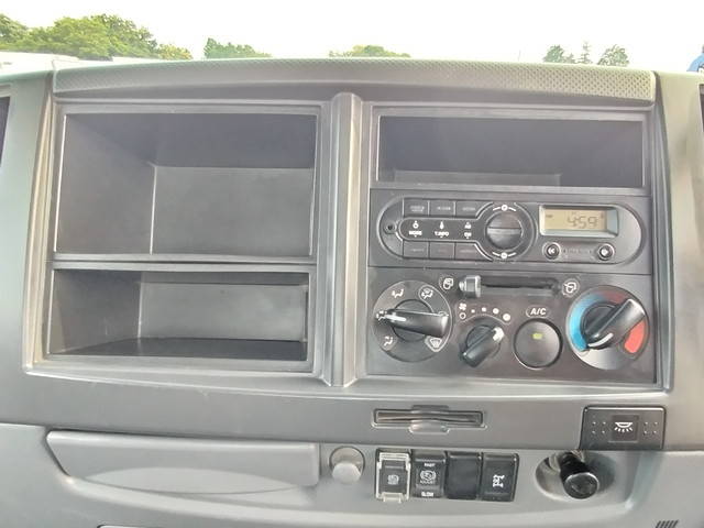 いすゞフォワードダンプ中型（4t）[写真26]