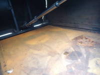 いすゞエルフパッカー車（塵芥車）小型（2t・3t）[写真12]