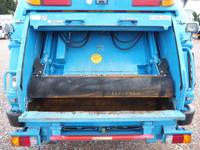 いすゞエルフパッカー車（塵芥車）小型（2t・3t）[写真13]