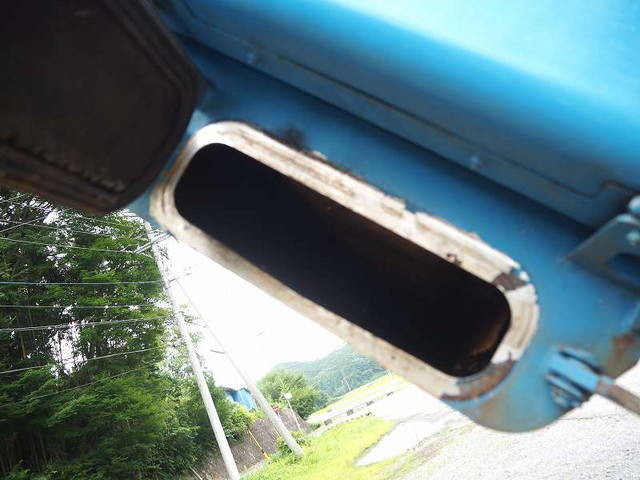 いすゞエルフパッカー車（塵芥車）小型（2t・3t）[写真16]