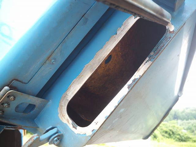 いすゞエルフパッカー車（塵芥車）小型（2t・3t）[写真17]