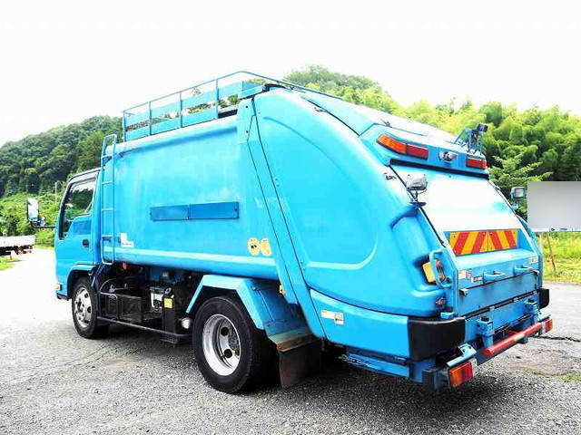いすゞエルフパッカー車（塵芥車）小型（2t・3t）[写真02]