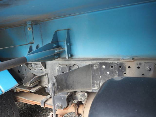 いすゞエルフパッカー車（塵芥車）小型（2t・3t）[写真21]