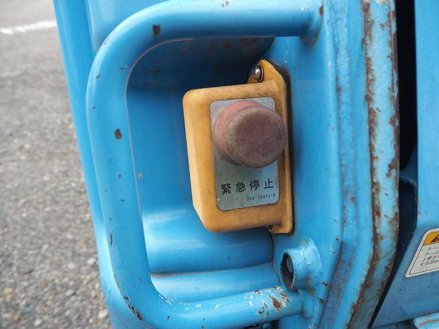 いすゞエルフパッカー車（塵芥車）小型（2t・3t）[写真24]