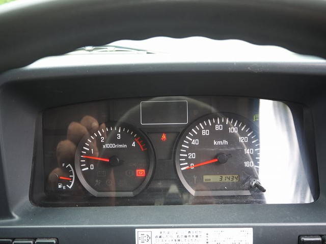 いすゞエルフパッカー車（塵芥車）小型（2t・3t）[写真38]