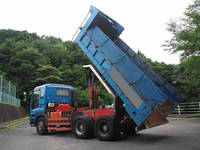 いすゞギガダンプ大型（10t）[写真02]