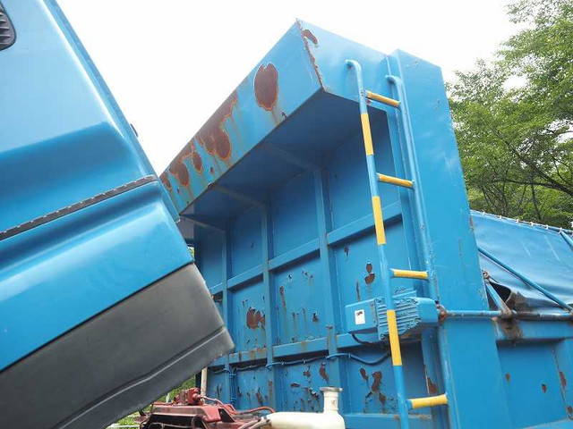 いすゞギガダンプ大型（10t）[写真31]