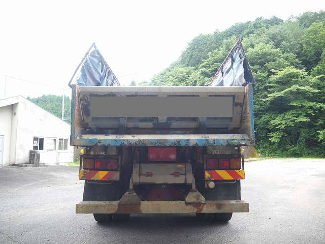 いすゞギガダンプ大型（10t）[写真08]