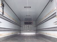 日野レンジャー冷凍車（冷蔵車）中型（4t）[写真12]