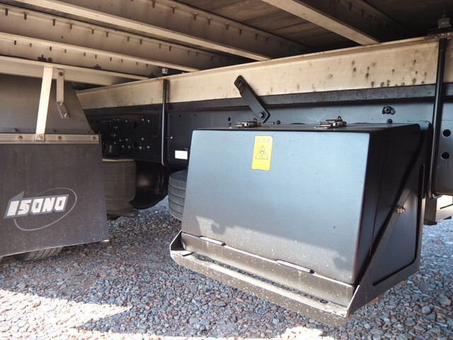 三菱ふそうファイターアルミブロック中型（4t）[写真20]