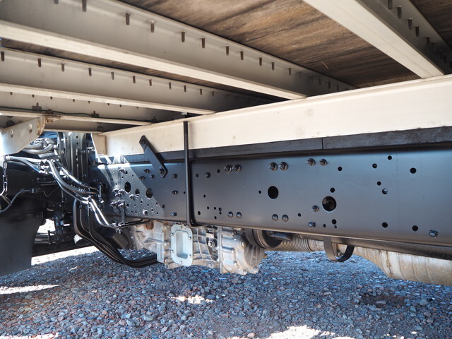 三菱ふそうファイターアルミブロック中型（4t）[写真25]