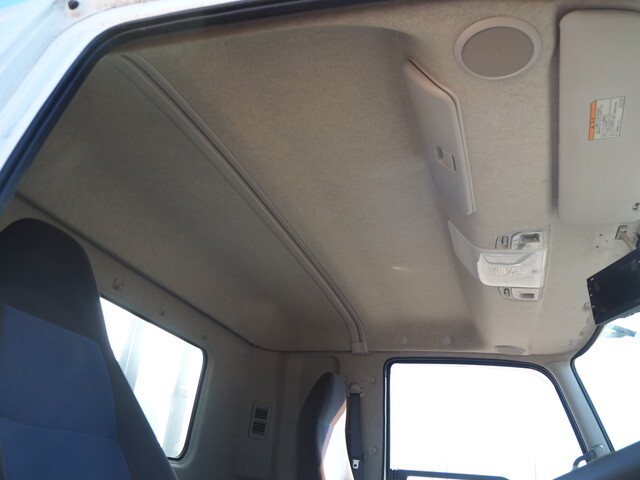 三菱ふそうファイターアルミブロック中型（4t）[写真30]