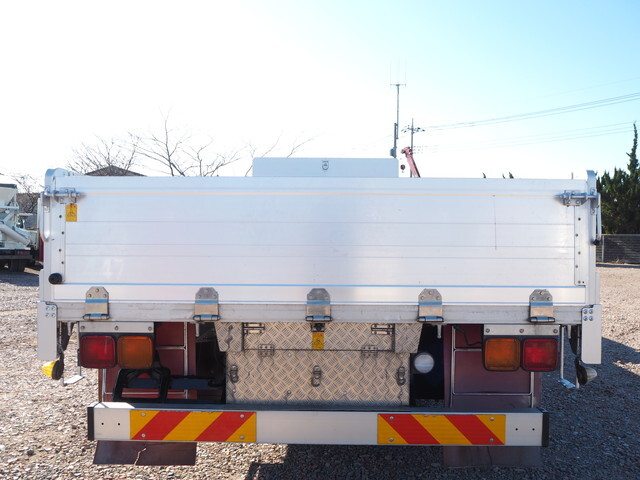 三菱ふそうファイターアルミブロック中型（4t）[写真08]