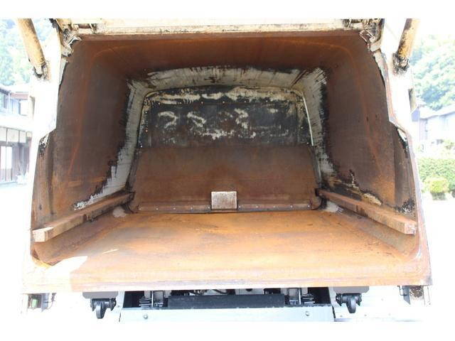 日野デュトロパッカー車（塵芥車）小型（2t・3t）[写真17]