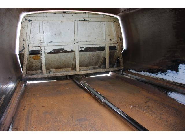 日野デュトロパッカー車（塵芥車）小型（2t・3t）[写真18]