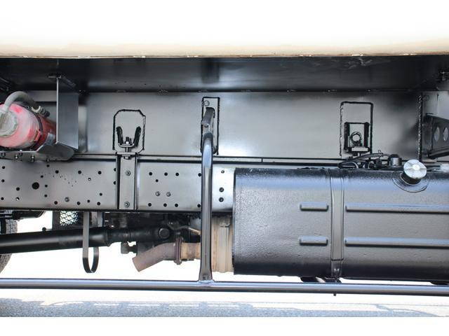 日野デュトロパッカー車（塵芥車）小型（2t・3t）[写真29]