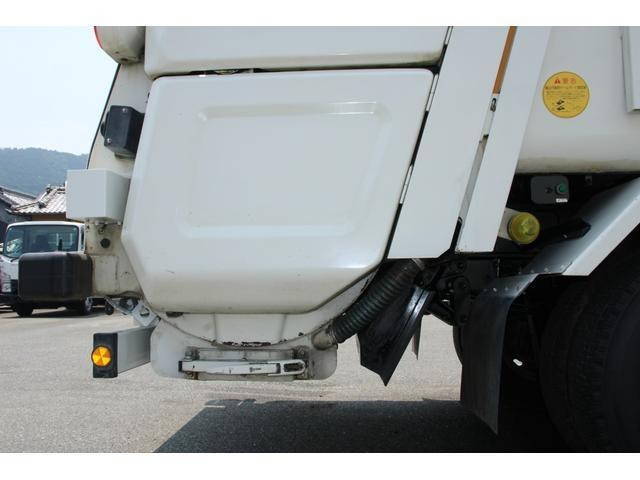 日野デュトロパッカー車（塵芥車）小型（2t・3t）[写真31]