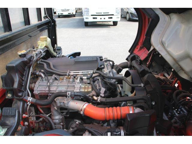 三菱ふそうキャンター平ボディ小型（2t・3t）[写真11]