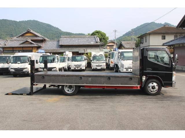 三菱ふそうキャンター平ボディ小型（2t・3t）[写真13]