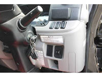 三菱ふそうキャンター平ボディ小型（2t・3t）[写真35]