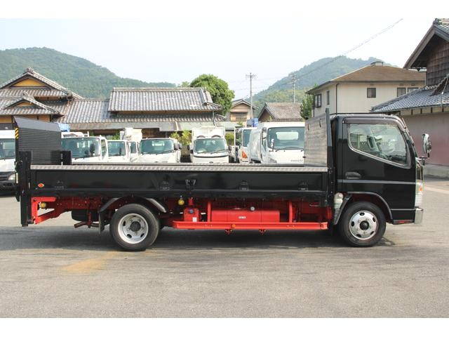 三菱ふそうキャンター平ボディ小型（2t・3t）[写真04]