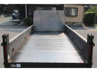 三菱ふそうキャンター平ボディ小型（2t・3t）[写真09]