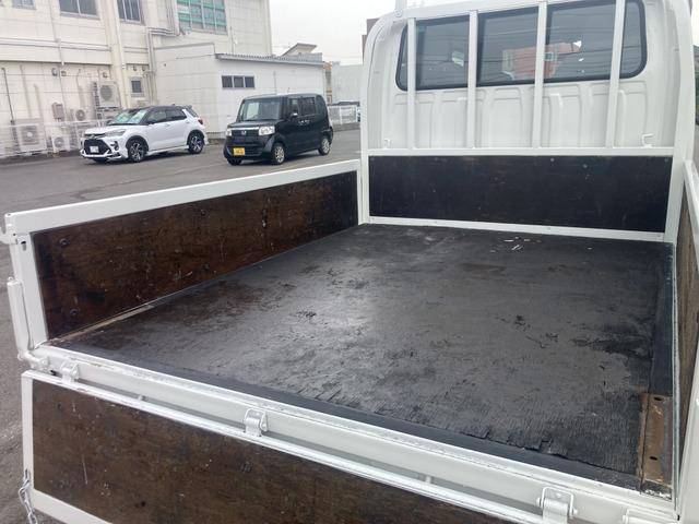 いすゞエルフダブルキャブ（Wキャブ）小型（2t・3t）[写真10]