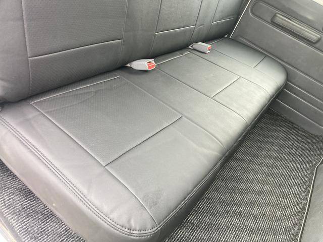 いすゞエルフダブルキャブ（Wキャブ）小型（2t・3t）[写真24]