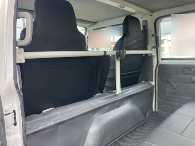 いすゞエルフダブルキャブ（Wキャブ）小型（2t・3t）[写真28]
