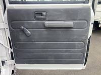 いすゞエルフダブルキャブ（Wキャブ）小型（2t・3t）[写真37]