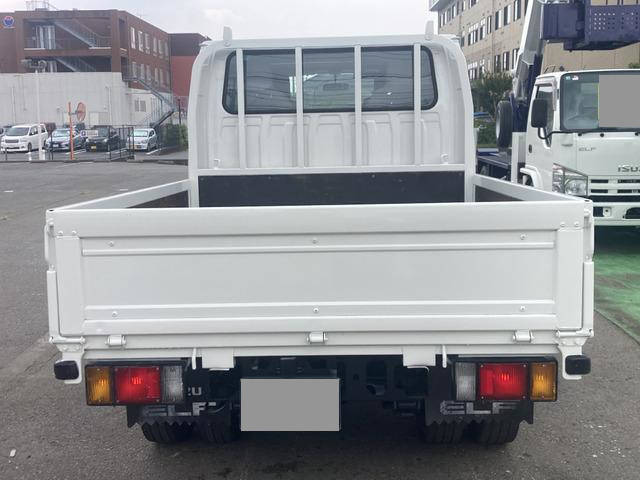 いすゞエルフダブルキャブ（Wキャブ）小型（2t・3t）[写真06]