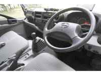 日野デュトロダブルキャブ（Wキャブ）小型（2t・3t）[写真38]