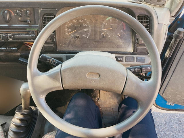 三菱ふそうキャンターダンプ小型（2t・3t）[写真31]