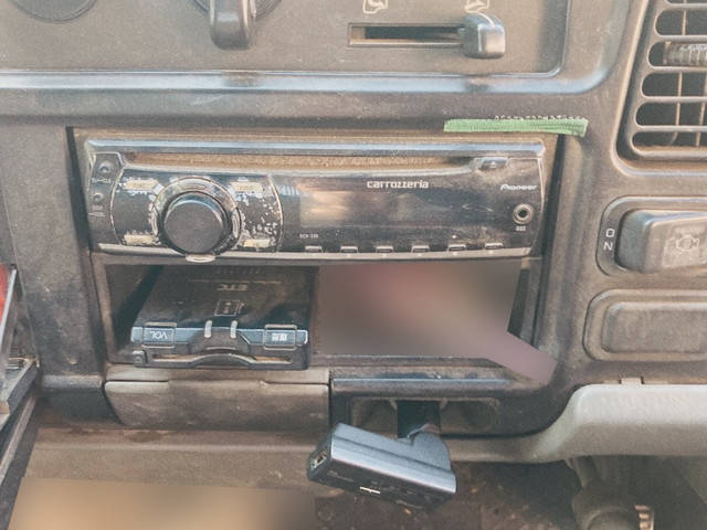 三菱ふそうキャンターダンプ小型（2t・3t）[写真34]