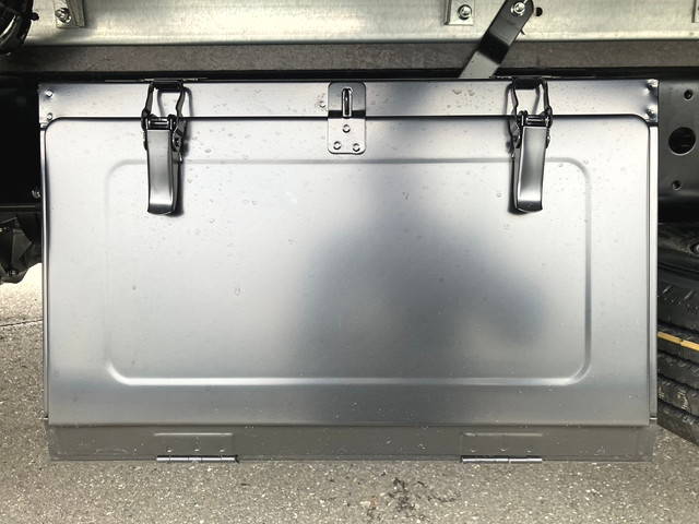 三菱ふそうキャンターアルミバン小型（2t・3t）[写真20]