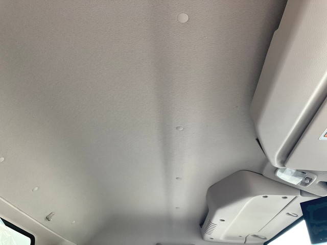 三菱ふそうキャンターアルミバン小型（2t・3t）[写真23]