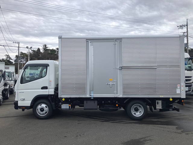 三菱ふそうキャンターアルミバン小型（2t・3t）[写真03]