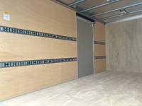 三菱ふそうキャンターアルミバン小型（2t・3t）[写真38]