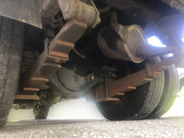 いすゞエルフパッカー車（塵芥車）小型（2t・3t）[写真18]