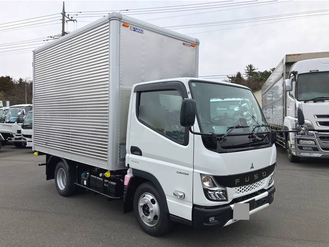 三菱ふそうキャンターアルミバン小型（2t・3t）[写真01]