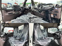 三菱ふそうキャンターアルミバン小型（2t・3t）[写真19]