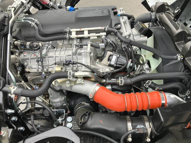 三菱ふそうキャンターアルミバン小型（2t・3t）[写真22]